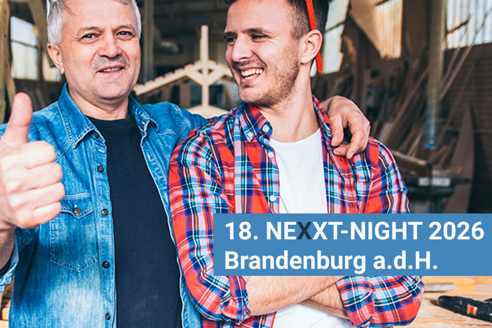 Das Titelbild zeigt einen alten Handwerksmeister, der den Arm um seinen Nachfolger und Gesellen legt und zeigt symbolisch eine erfolgreiche Übergabe eines Handwerksbetriebes an die nächste Generation.